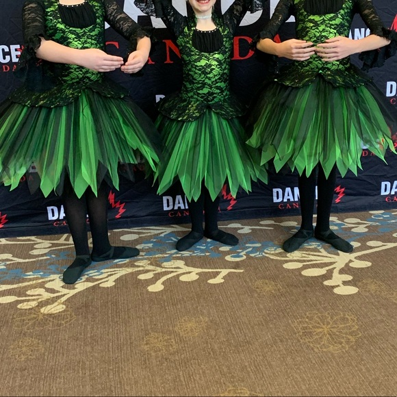 Unique ballet costume! - Picture 2 of 3